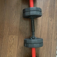 「自宅で手軽にトレーニング！筋力アップに最適なダンベルです。」の画像