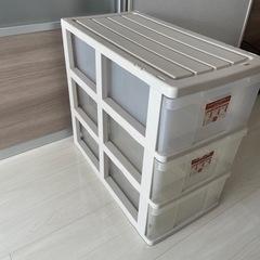 押入れ収納ケースの画像