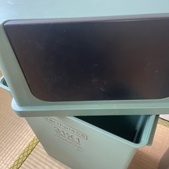 ゴミ箱　2個セット　　の画像