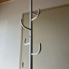 【あげます】ハンガーラック　シンプルの画像
