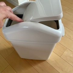 『美品』ゴミ箱　　　の画像