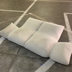 ソファの画像