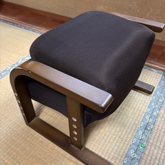 座椅子（リクライニング機能付き）の画像