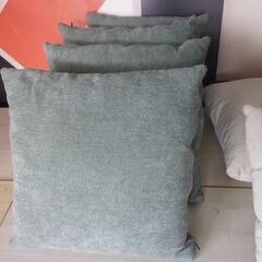 ①※取引中/売約済***********　　　　　　　未使用/新品　クッション　まくら　色々　１点価格　ＤＩＹ素材にの画像