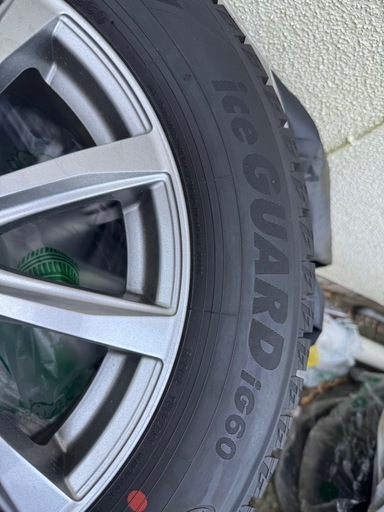 ヤリスクロス　スタッドレス　ヨコハマタイヤ　アイスガード