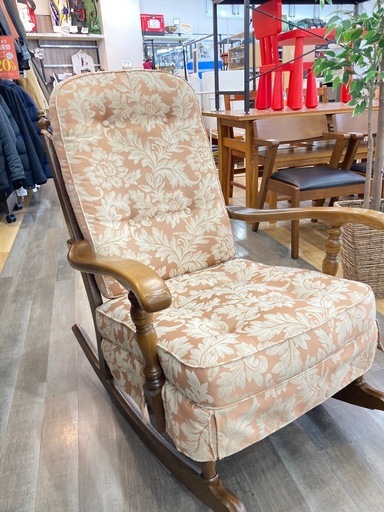 【トレファク高槻店】取りに来られる方限定！飛騨産業のロッキングチェアーのご紹介です！