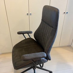 ハイバックオフィスチェアの画像