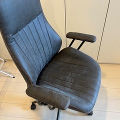ハイバックオフィスチェアの画像