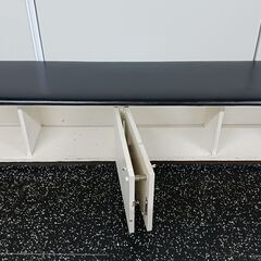 収納ボックス付きの長椅子の画像