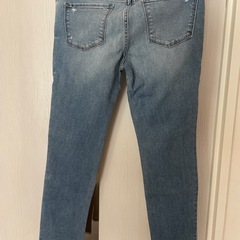 デニムパンツの画像