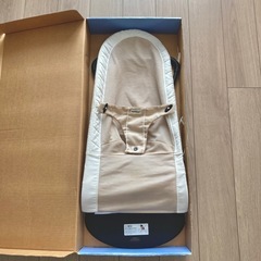 【ベビービョルン】 箱ありバウンサー ホワイトの画像