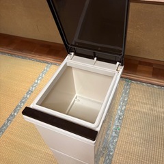 二段式ゴミ箱の画像