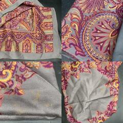 Z239 MORABITO モラビト 大判 ストール パープル系 130㎝角　マフラー　ペイズリー柄　ウールシルク製　ひざかけ※シミアリの画像