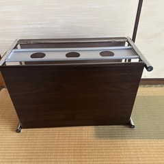サイドテーブルの画像