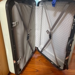 中古スーツケースの画像
