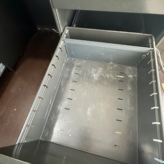 事務机　引き出し　書類収納　の画像