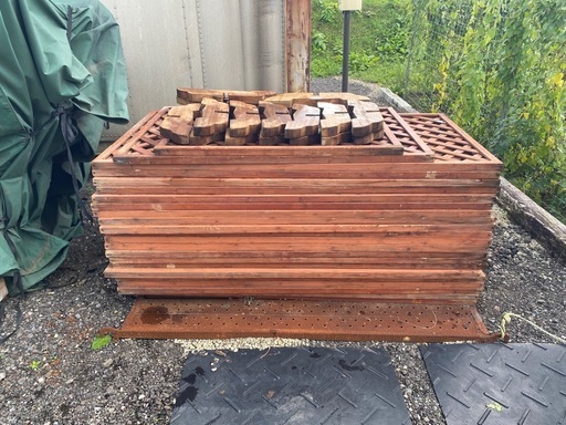 受け渡し者決定しました。　　ラティス&足