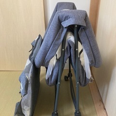 折りたたみベビーベッドの画像