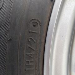 【バリ溝】スタッドレス4本セット　195/65R 16の画像