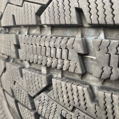 【バリ溝】スタッドレス4本セット　195/65R 16の画像