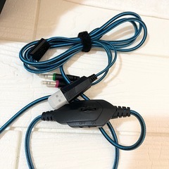新品未使用　ゲーミングヘッドホン　G2000 マイク付き 有線 ブルーブラック　プレゼントの画像