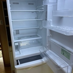 2022年製　Panasonic 365L 3ドア 冷蔵庫 NR-C373C-Wの画像