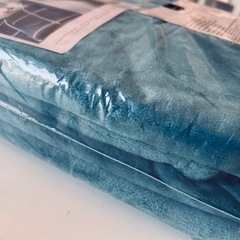 （新品）Amazonベーシック　ブランケット　グリーンの画像