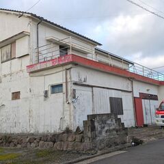 【大きな車庫付き！お店にも！】可能性無限大の店舗併用住宅を…