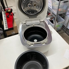 石2510-179 Panasonic 可変圧力IHジャー炊飯器 SR-PB10E5 2017年製 5.5合炊き 通電確認済み 中古の画像