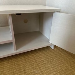 テレビ台の画像