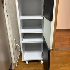 キッチン収納棚の画像