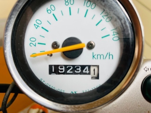 19234km バンバン200　NH41A