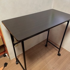 折りたたみ机　②の画像