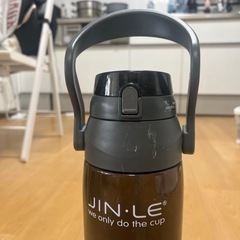 アウトドアボトルの画像
