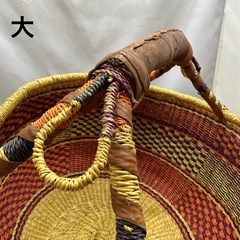 アフリカの手作りバスケット大中小
3個組の画像