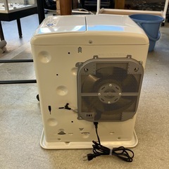 M2510-098 DAINICHI ブルーヒーター FWY-32R19 強制通気形解放式石油ストーブ  ホワイト 2019年製 通電確認済み キズ汚れ有り の画像