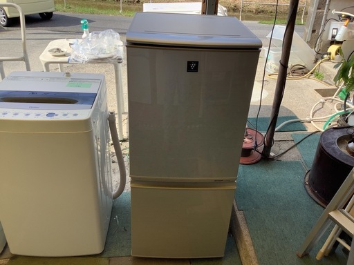 【リサイクルサービス八光】2012年製　シャープ 冷蔵庫 （137L・つけかえどっちもドア） シルバー系 プラズマクラスター搭載 SJ-PD14W-S