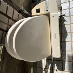 TOTO トイレ一式の画像