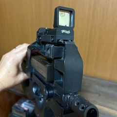 東京マルイ P-90 TR仕様ワルサーダットサイト付き　
スタンダード 電動エアガン　説明書あり箱無しの画像