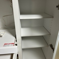 食器棚の画像