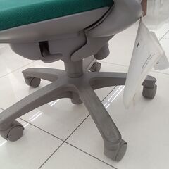 ★リユースのサカイ日立店★HJ7984 ITOKI チェア グリーン H84×D45×W61 クリーニング済み の画像