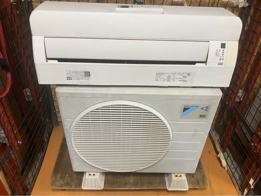 【中古】¥23,800 8畳ルームエアコン　ダイキン　2.8kw
  【IJ42】