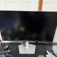 Dell S2722QC 27インチ 4K モニター (3年間無輝点交換保証/IPS非光沢/USB Type-C・HDMIx2/sRGB 99%/縦横回転・高さ調整/4ms/AMD FreeSync/スピーカー付)の画像