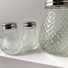 【昭和レトロ】  調味料入れ　ガラス製　3点セットの画像