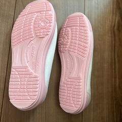 シナモロール　内ばき　運動靴の画像