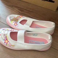 シナモロール　内ばき　運動靴の画像