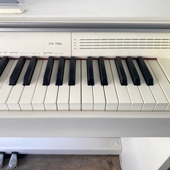 スタイリッシュモデル！CASIO  PX750 電子ピアノの画像