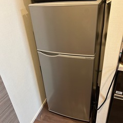 【0円】SHARP 128L 冷蔵庫(1年使用)　の画像