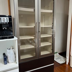 食器棚の画像