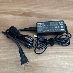 Lenovo純正　45w ACアダプター 2の画像